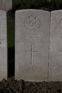 Lijssenthoek Military Cemetery - Davey, James Albert