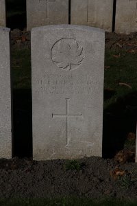 Lijssenthoek Military Cemetery - Davidson, Alex Murray