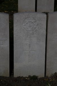 Lijssenthoek Military Cemetery - Davies, Edward