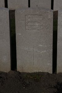 Lijssenthoek Military Cemetery - Davies, John Lyon