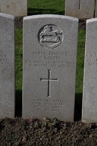 Lijssenthoek Military Cemetery - Davies, J