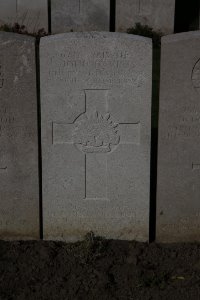 Lijssenthoek Military Cemetery - Davies, John