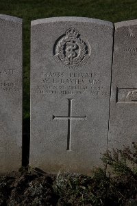 Lijssenthoek Military Cemetery - Davies, William Edmund