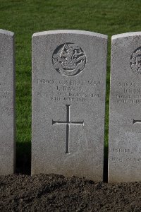 Lijssenthoek Military Cemetery - Davis, J