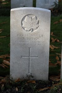 Lijssenthoek Military Cemetery - Davis, J