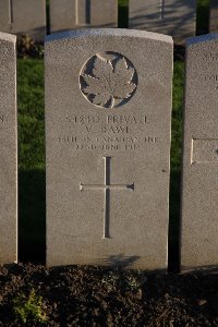Lijssenthoek Military Cemetery - Dawe, V