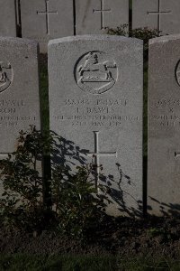 Lijssenthoek Military Cemetery - Dawes, L