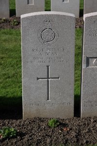 Lijssenthoek Military Cemetery - Dean, Alfred