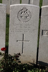 Lijssenthoek Military Cemetery - Dean, H W