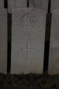 Lijssenthoek Military Cemetery - Dean, Handel Oliver