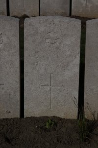 Lijssenthoek Military Cemetery - Dearing, F