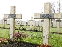Lijssenthoek Military Cemetery - Decor, Joseph