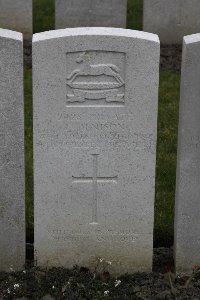 Lijssenthoek Military Cemetery - Denison, Laurence
