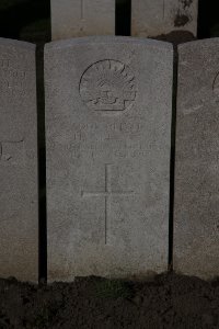 Lijssenthoek Military Cemetery - Denney, Henry Robert