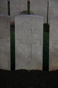 Lijssenthoek Military Cemetery - Denton, Henry Thomas
