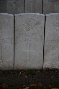 Lijssenthoek Military Cemetery - Deremo, Thomas Wilson
