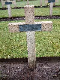 Lijssenthoek Military Cemetery - Devancia, Marius