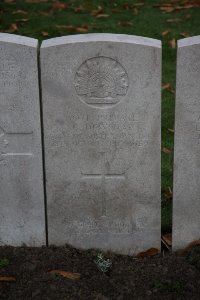 Lijssenthoek Military Cemetery - Dewsnap, Claude