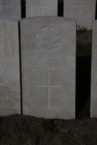 Lijssenthoek Military Cemetery - Dick, W
