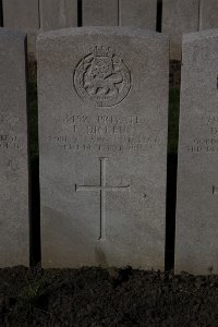 Lijssenthoek Military Cemetery - Dickens, F