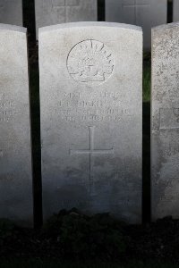 Lijssenthoek Military Cemetery - Dickinson, John Charlton