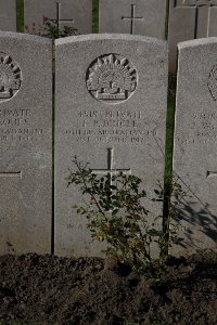 Lijssenthoek Military Cemetery - Dingle, Francis Perrin