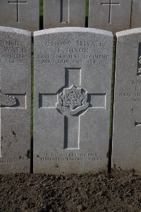 Lijssenthoek Military Cemetery - Dixon, Ernest