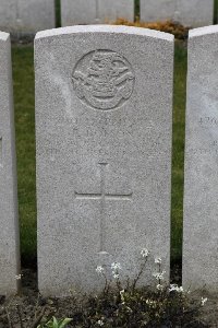 Lijssenthoek Military Cemetery - Dobson, F
