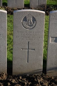 Lijssenthoek Military Cemetery - Dobson, J G