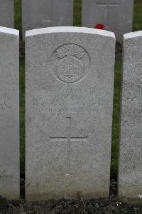 Lijssenthoek Military Cemetery - Dorby, J