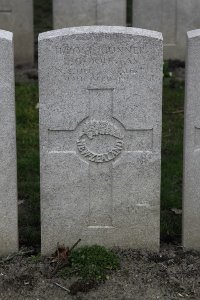 Lijssenthoek Military Cemetery - Douglas, E G