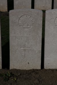 Lijssenthoek Military Cemetery - Dowell, Albert Ernest
