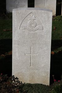 Lijssenthoek Military Cemetery - Downes, M