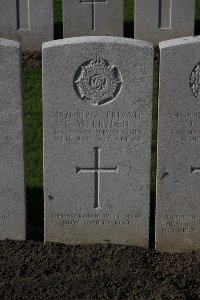 Lijssenthoek Military Cemetery - Dryden, George West