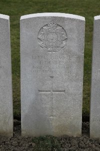 Lijssenthoek Military Cemetery - Dryden, J