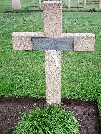 Lijssenthoek Military Cemetery - Diyen, Gaston