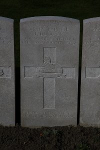 Lijssenthoek Military Cemetery - Durrant, J