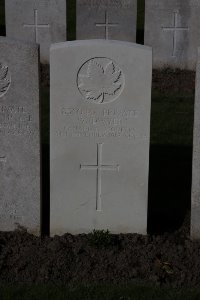 Lijssenthoek Military Cemetery - Dwyer, W