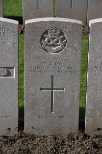 Lijssenthoek Military Cemetery - Dye, William Ernest