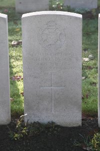 Lijssenthoek Military Cemetery - Dyson, George