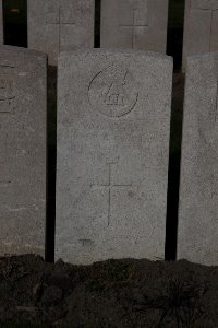 Lijssenthoek Military Cemetery - Eden, Thomas George