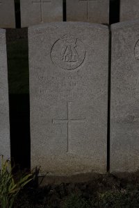 Lijssenthoek Military Cemetery - Edmunds, Thomas
