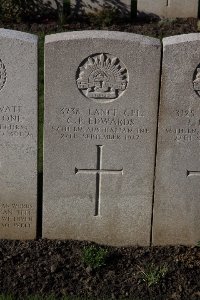 Lijssenthoek Military Cemetery - Edwards, Cecil Peter