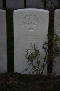Lijssenthoek Military Cemetery - Edwards, William Winter