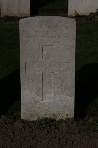 Lijssenthoek Military Cemetery - Eliff, R G