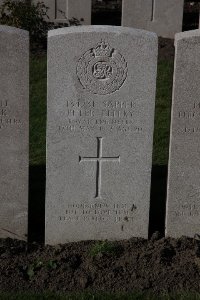 Lijssenthoek Military Cemetery - Ellery, Peter