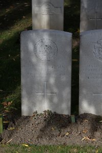 Lijssenthoek Military Cemetery - Elliot, Walker