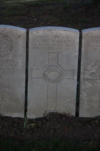 Lijssenthoek Military Cemetery - Elliott, John Caldwell McNeish