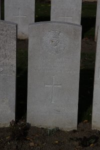 Lijssenthoek Military Cemetery - Ellis, Frank Henry