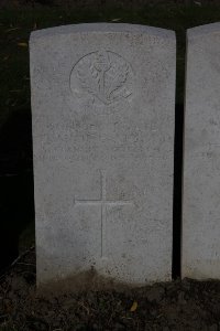 Lijssenthoek Military Cemetery - Evans, Francis